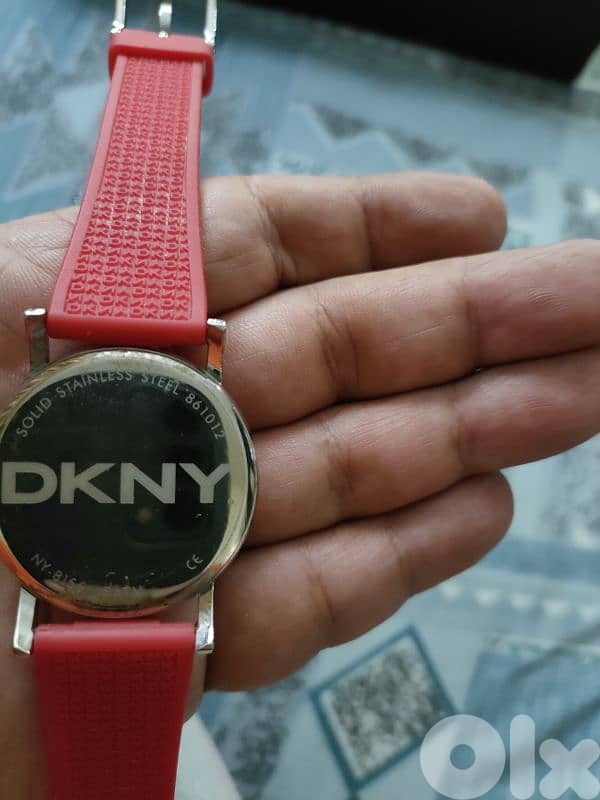 DKNY watch 3