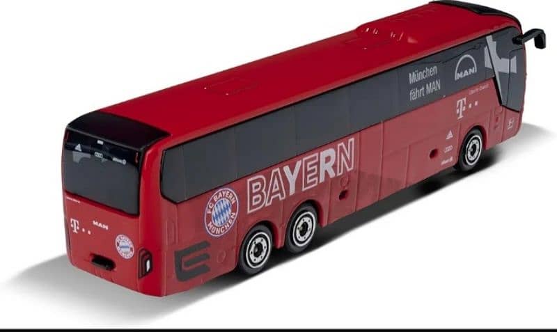 Majorette Coach Bus (FC Bayern Munich) diecast car model 1;64 1