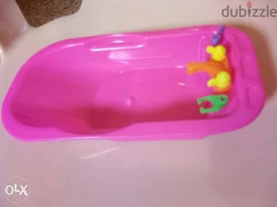 2 Bainoires pour une poupée Barbie. Les deux en prix fixé=20$