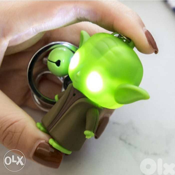 Cute Star Wars light and sound keychain 10$ 1