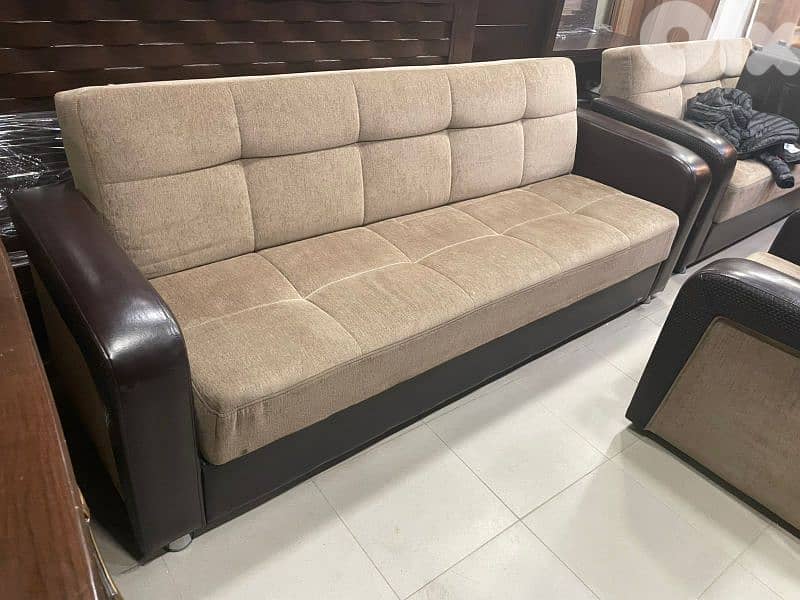 طقم كنبايات شغل istikbal تركي بفتح صندوق وتخت 0