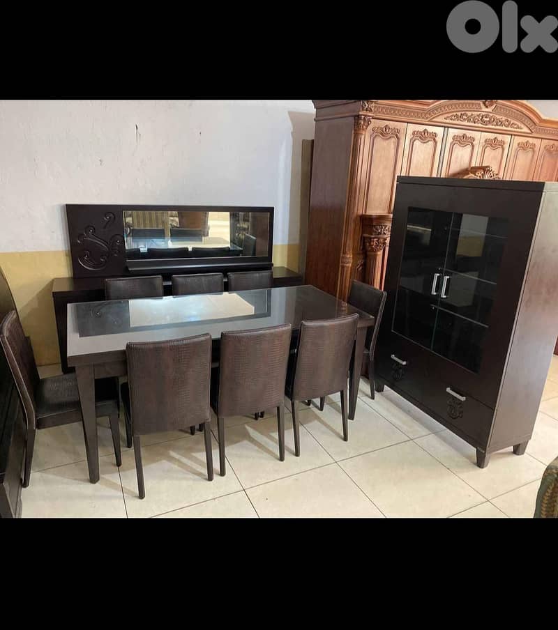 اوضة سفرة شغل istikbal تركية بتتكبر وبتتصغر درسوار وفاترينة كريستال 1