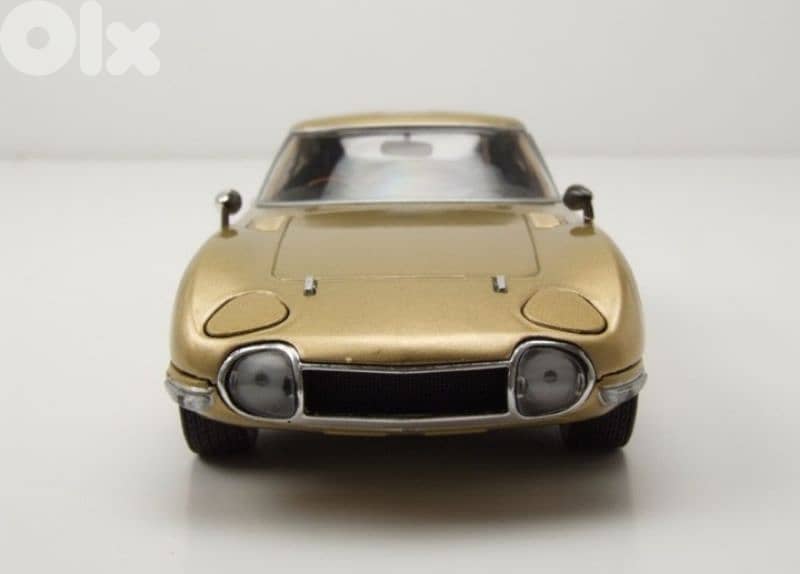 Toyota 2000,-GT (1967) diecast car model 1:24 4