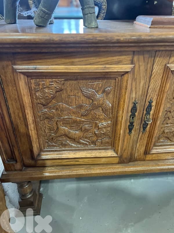 solid wood dersoir 1