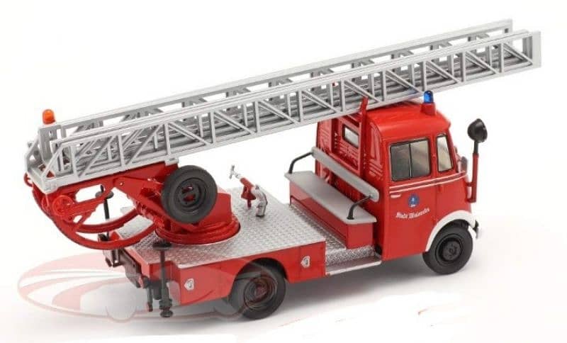 Mercedes L319 Fire Truck diecast car model 1;43. 4