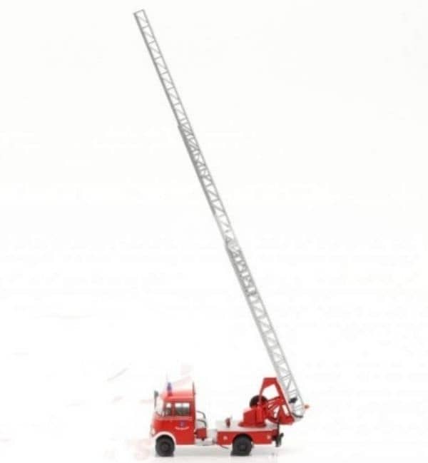 Mercedes L319 Fire Truck diecast car model 1;43. 5