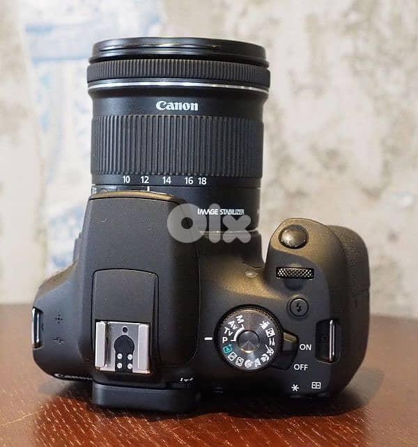 Canon 2000D with wide 10 - 18mm +  Charger - Battery and Bag 0