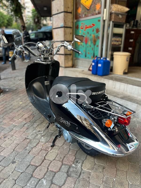 Honda jocker 90 old school 1