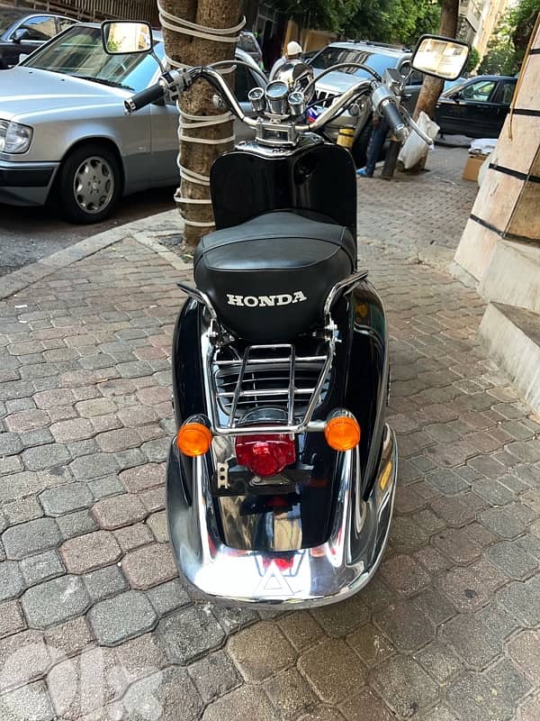 Honda jocker 90 old school 10