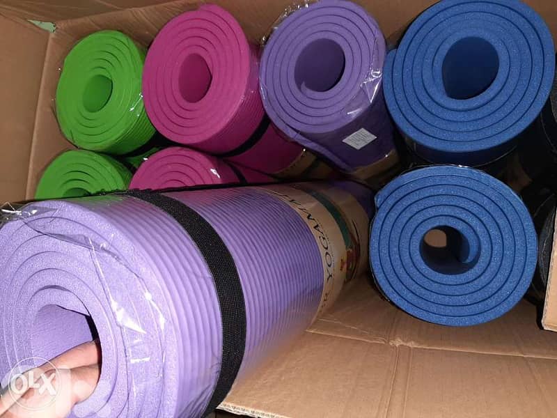*Offer* yoga mat 10MM thickness 1