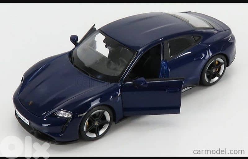 Porsche Taycan Turbo S diecast car model 1:24 3
