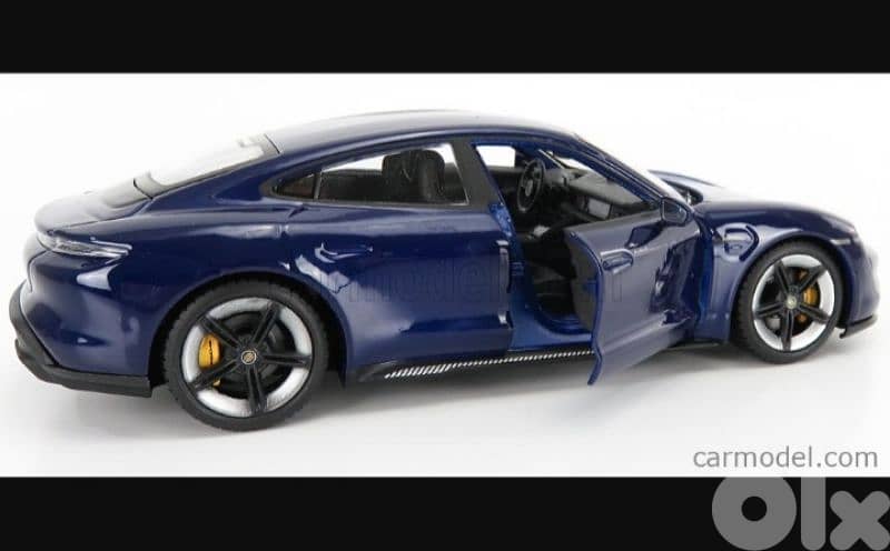 Porsche Taycan Turbo S diecast car model 1:24 4