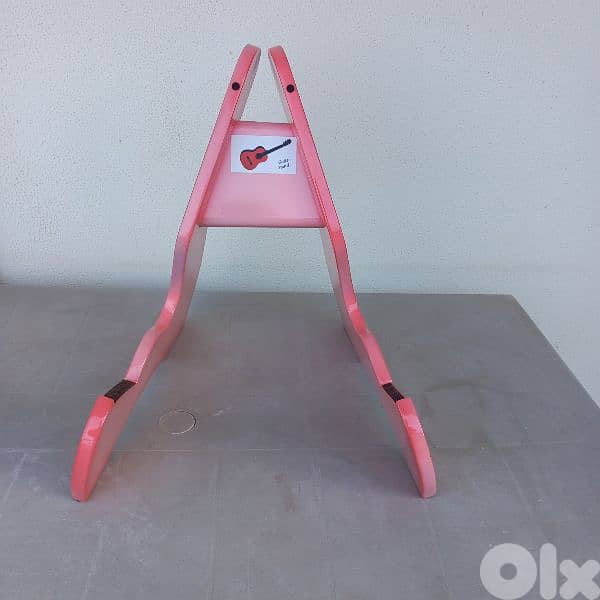 Stand for Guitar in Wood - Pink color 0