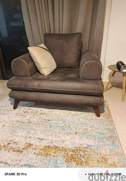 expandable sofa + full bedroom 0