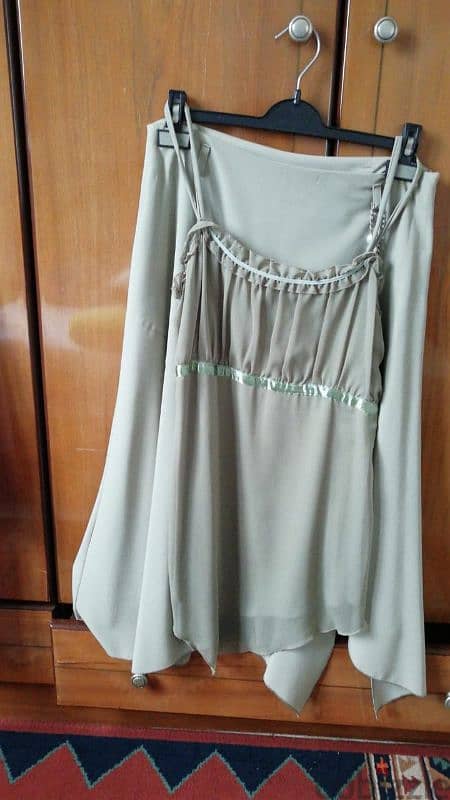 dresses for occasions in a perfect condition 5