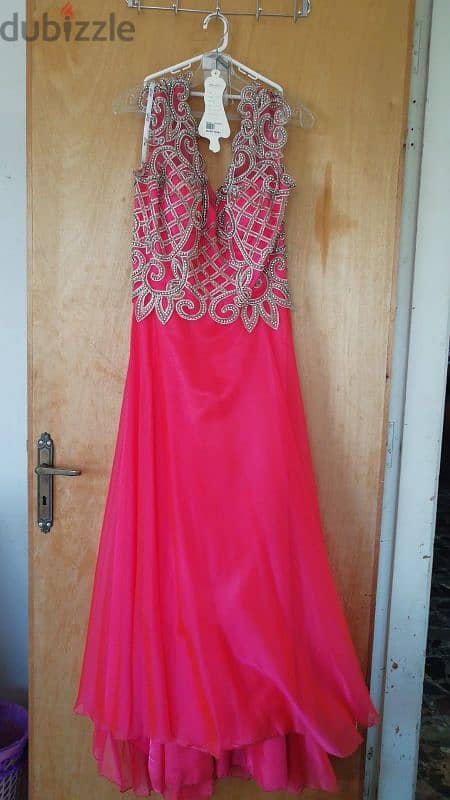 dresses for occasions in a perfect condition 8