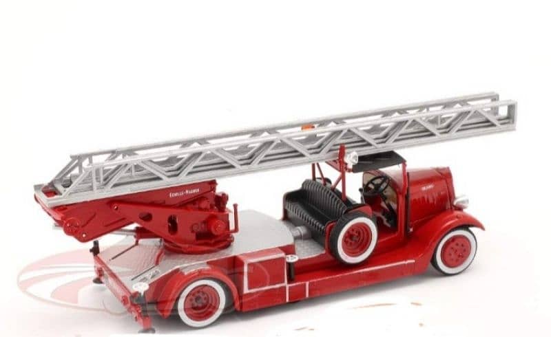 Delahaye 103 Fire Truck diecast car model 1;43. 4