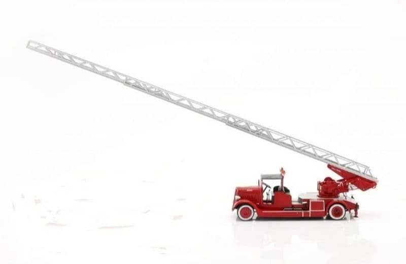Delahaye 103 Fire Truck diecast car model 1;43. 5