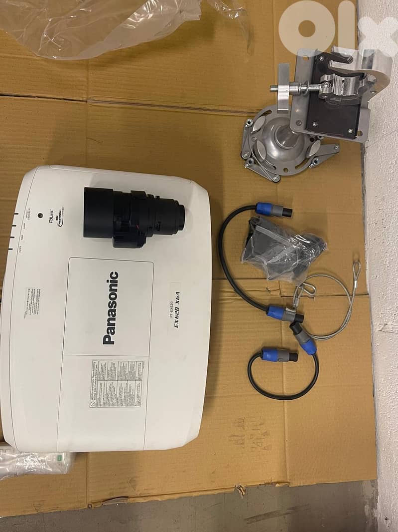 Complete Home, Events, and Presentation Bundle – Surround System! 3