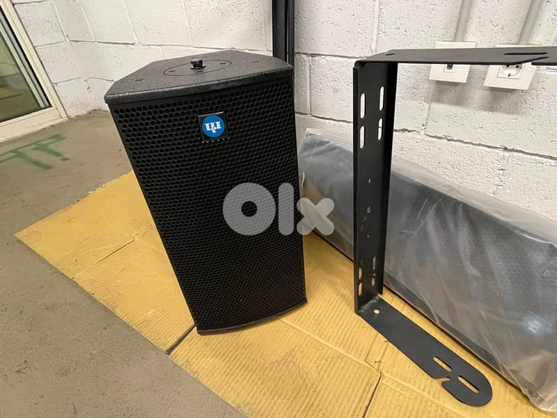 Complete Home, Events, and Presentation Bundle – Surround System! 14