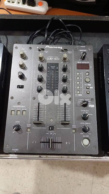 pioneer cdj 350 + mixer pioneer 400 + case 1