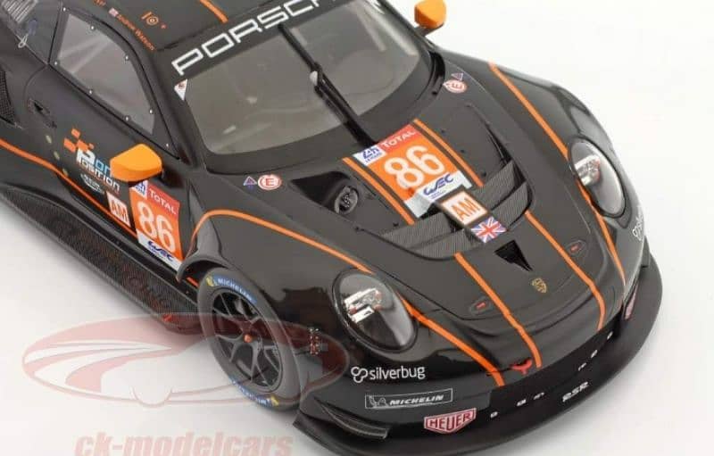 Porsche 911 RSR (24h Le Mans 2020) diecast car model 1;18 7