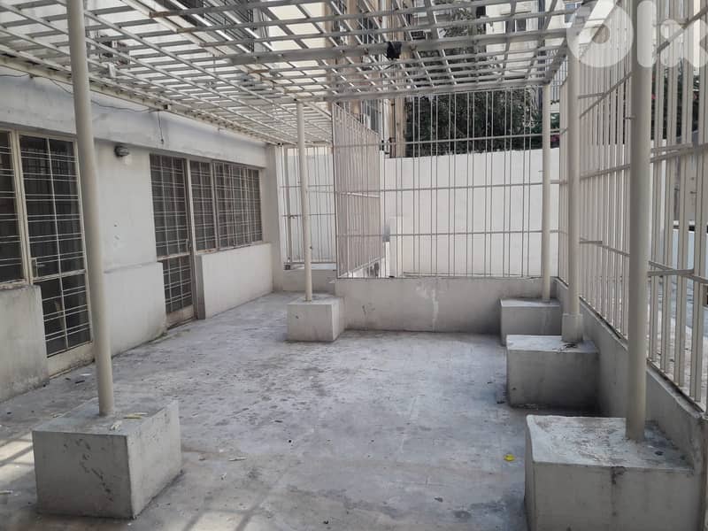 ZE25-3862 Charming Apartment 150 m² for Sale in Mar Elias, Beirut 0