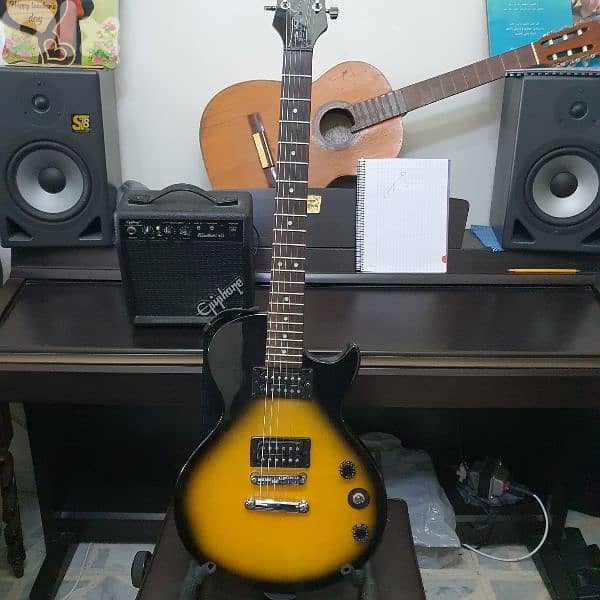 Epiphone Les Paul Special II Electric Guitar Set 2