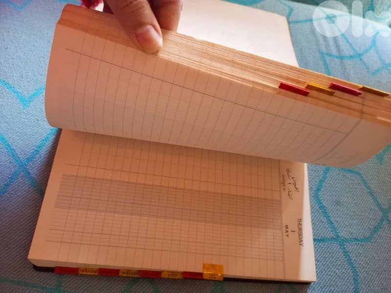 مذكرة من سنة 1975 غير مستعملة و غير مكتوب عليها 3