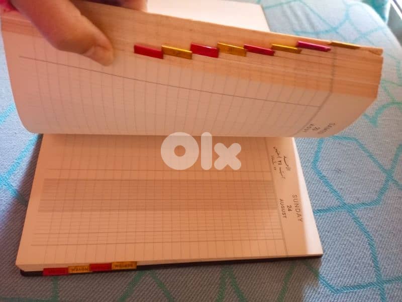 مذكرة من سنة 1975 غير مستعمة و غير مكتوب عليها 4