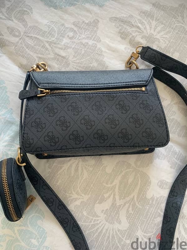 Handbag authentic guess as new 2