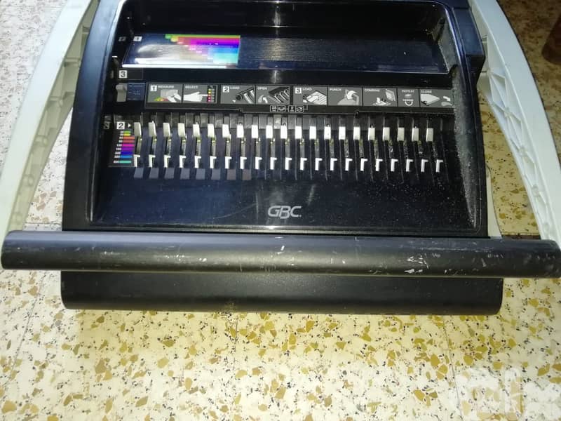 GBC combbind paper binding manual machine 1