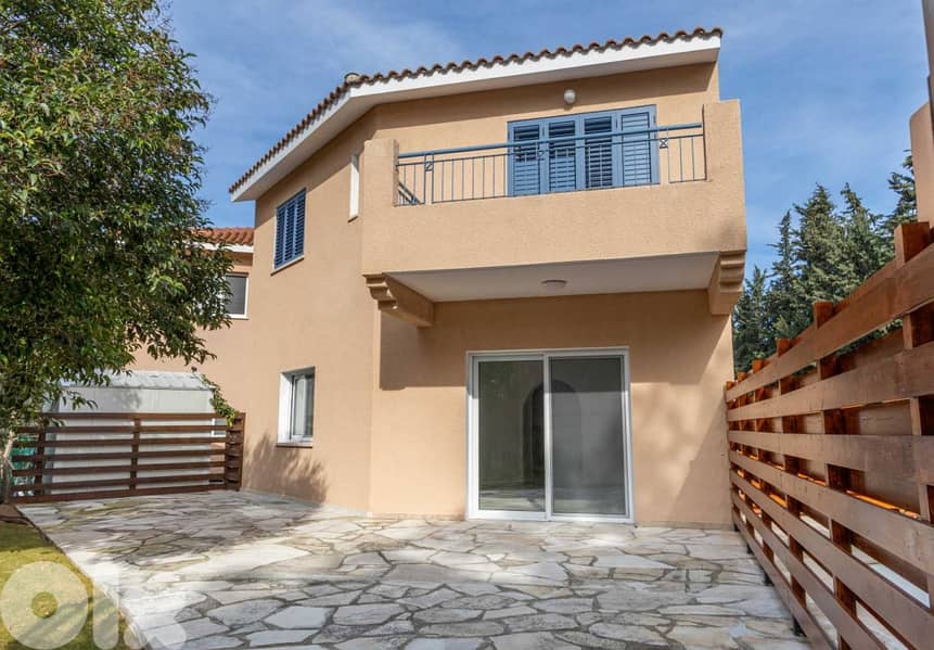 138 SQM Prime Location Villa in Kato Paphos, Cyprus + Private Yard 0
