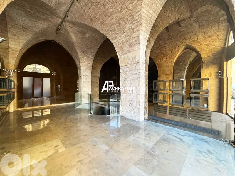 2 Floors - 220 Sqm - Shop For Rent in Downtown 0