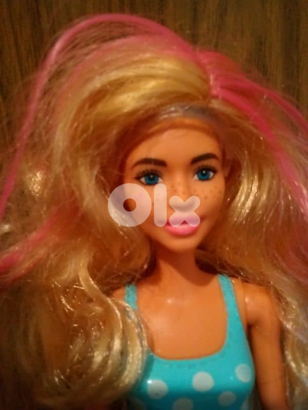 Barbie MOVIE NIGHT/BEACH PARTY COLOR REVEAL Mattel doll 2020+WIG+Shoes 4