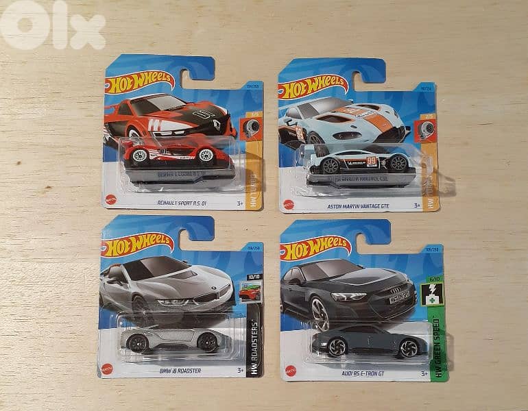 Hot Wheels diecast car model 1;64 8