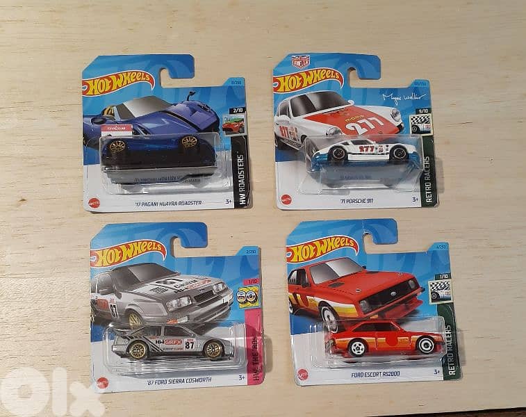 Hot Wheels diecast car model 1;64 10