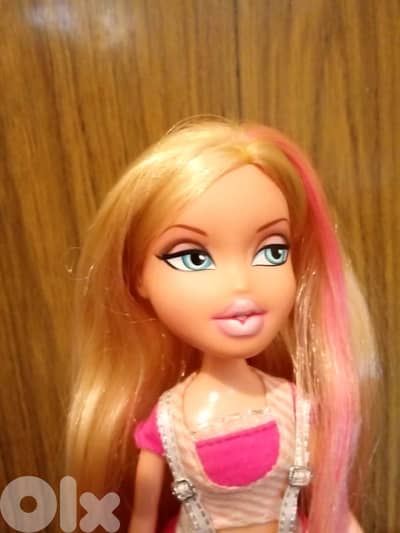 BRATZ ALL GLAMMED DESIGNER STREAKS CLOE Great MGA doll +Own Boots=35$
