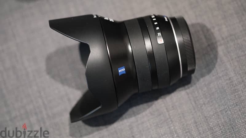 Zeiss Tuit 12 mm f2.8 / Xmount 0