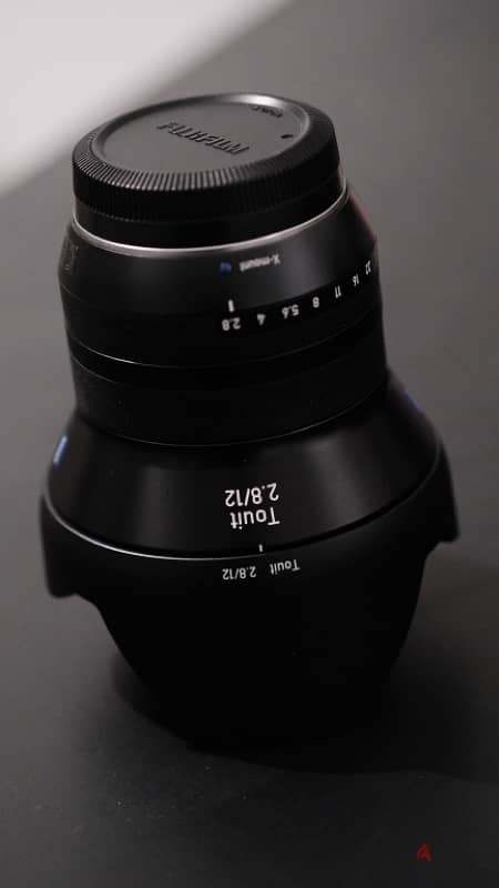 Zeiss Tuit 12 mm f2.8 / Xmount 6