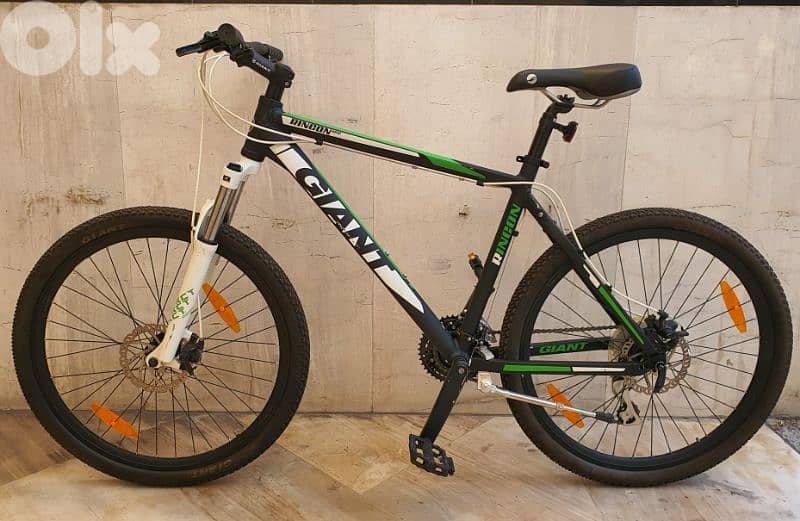 Giant Rincon Size M 3x8 speed disc brakes lockout suspension 1