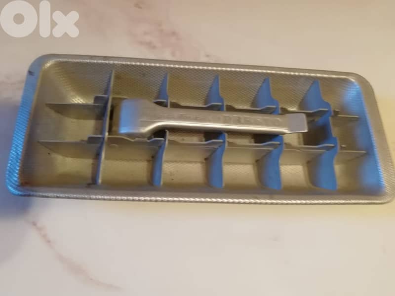 Vintage Magic Touch Preston Ice Cube Tray Metal 2