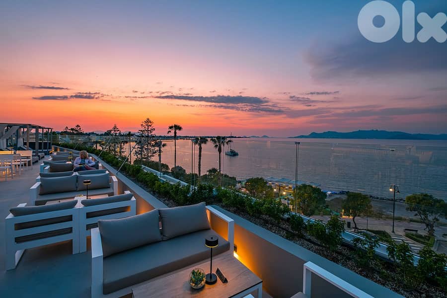 SPACIOUS ROOFTOP LOCATED IN DOWNTOWN PRIME (700SQ) , (BTR-314) 0