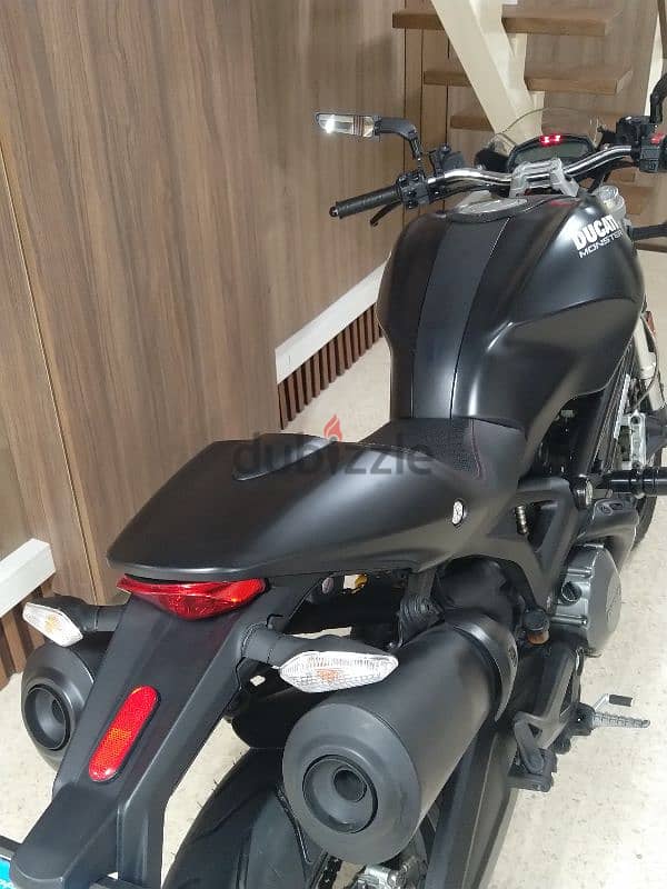 Ducati Monster 696 model 2009 like new 8400klm on odo 11
