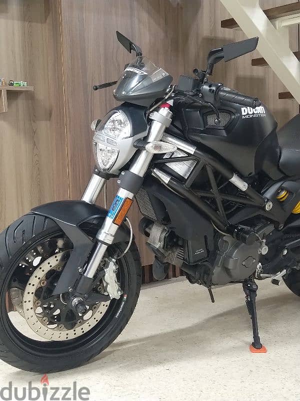 Ducati Monster 696 model 2009 like new 8400klm on odo 13