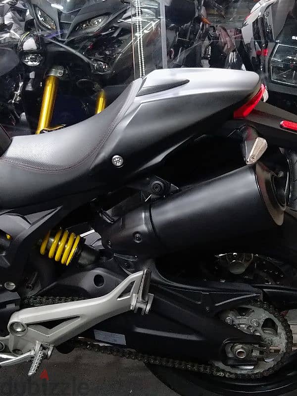Ducati Monster 696 model 2009 like new 8400klm on odo 14