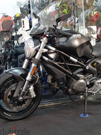 Ducati Monster 696 model 2009 like new 8400klm on odo