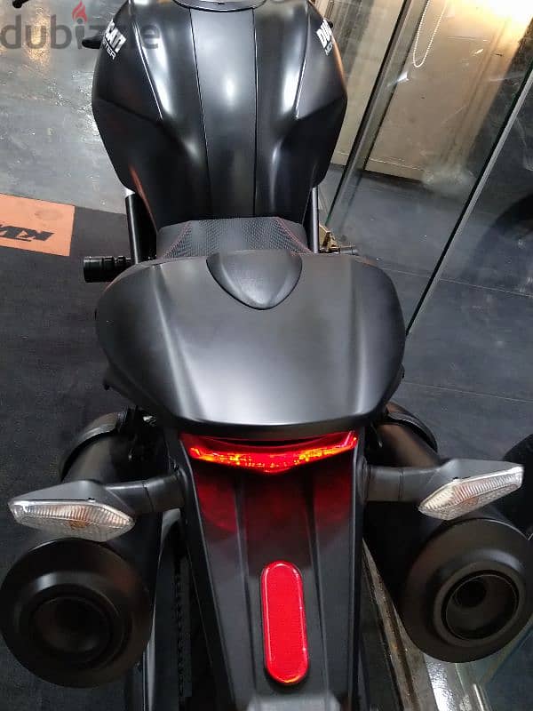 Ducati Monster 696 model 2009 like new 8400klm on odo 17