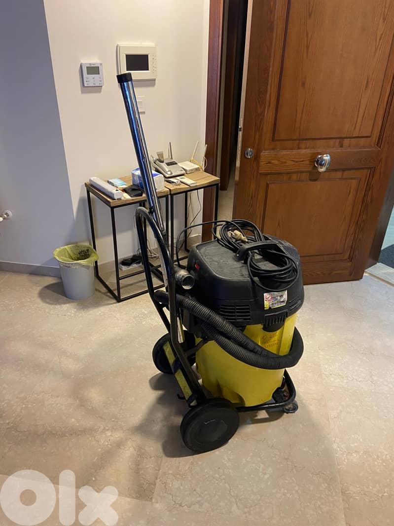 Karcher Vacuum cleaner 3