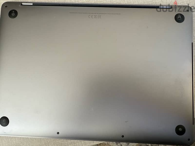 macbook pro 2019 4 thunderbolts 4